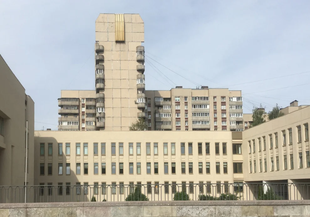 В Выборгском районе Петербурга отремонтировали гимназию к 1 сентября