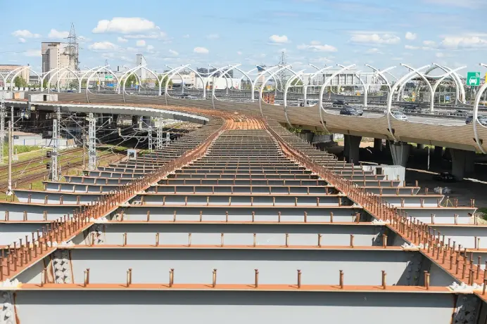 3,5 тысячи тонн металлоконструкций смонтировано на Витебской развязке в Петербурге