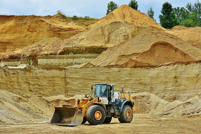 Застройщиков в Ленобласти ограничат по контрактам из-за роста цен на песок и щебень