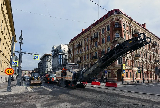 Стало известно, какие дороги построят и отремонтируют в Петербурге до конца года