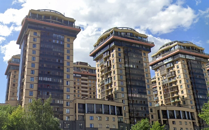 Площадь жилых новостроек в Петербурге за год сократилась на 1,4 млн «квадратов»