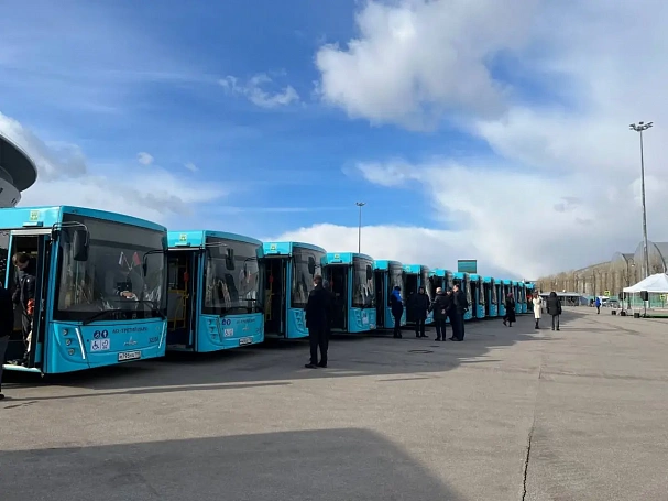 Петербургскому «Пассажиравтотрансу» поставят автобусы за 3,5 млрд рублей