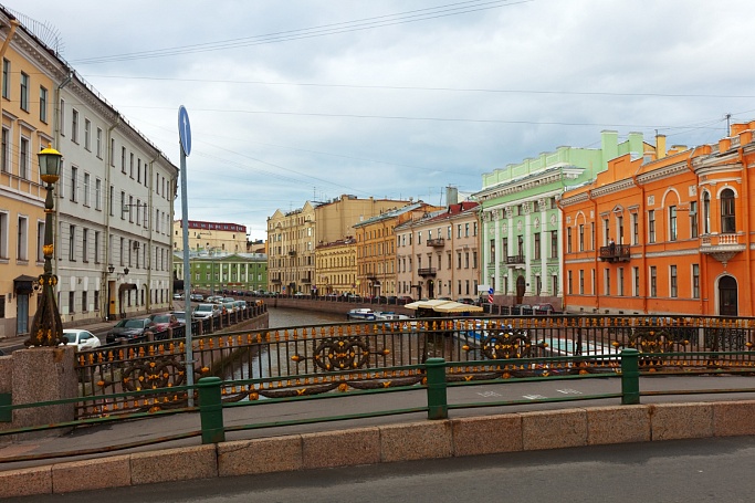 Снижение цен началось на вторичном рынке жилья Петербурга